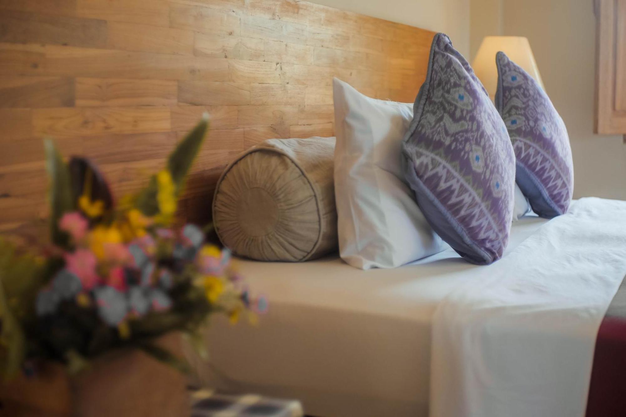 Nirwa 1 Ubud Guesthouse エクステリア 写真