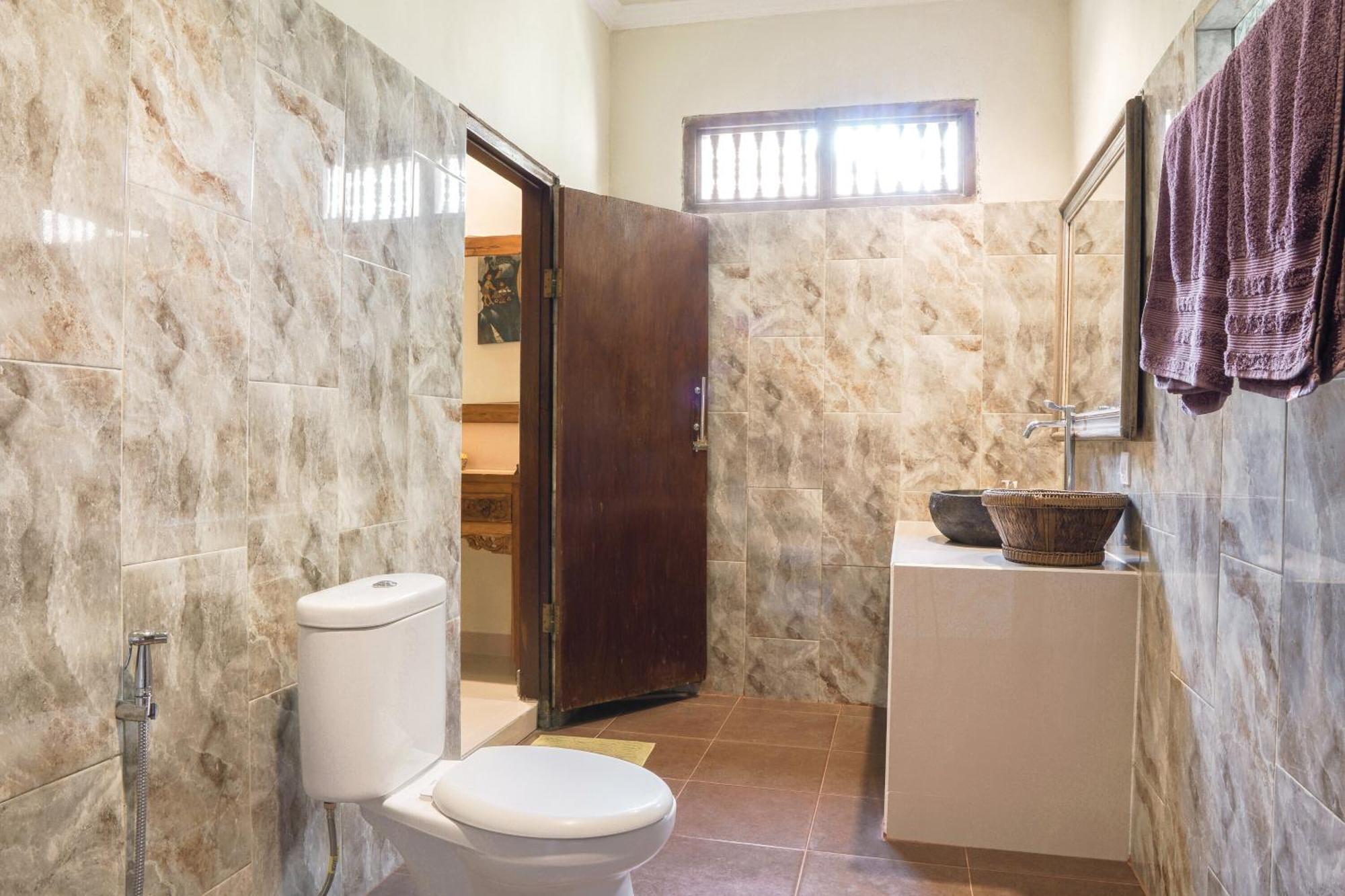 Nirwa 1 Ubud Guesthouse エクステリア 写真