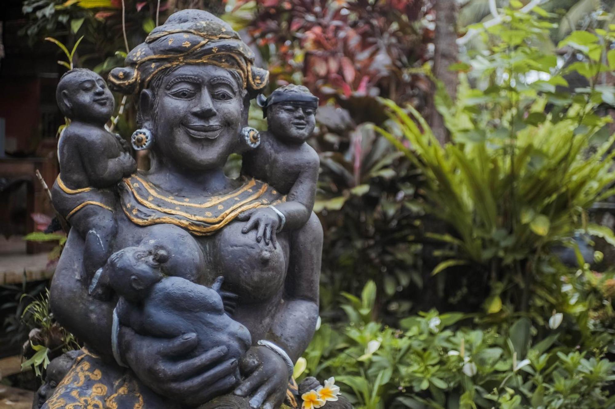 Nirwa 1 Ubud Guesthouse エクステリア 写真
