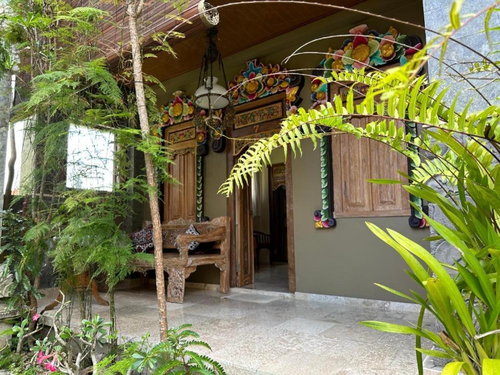 Nirwa 1 Ubud Guesthouse 部屋 写真